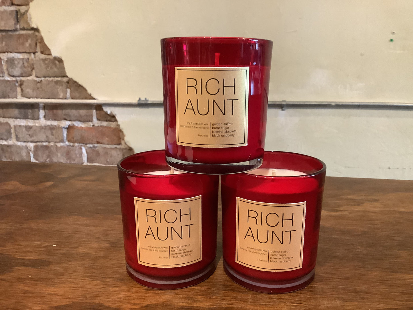 Rich Aunt 9 oz. Candle